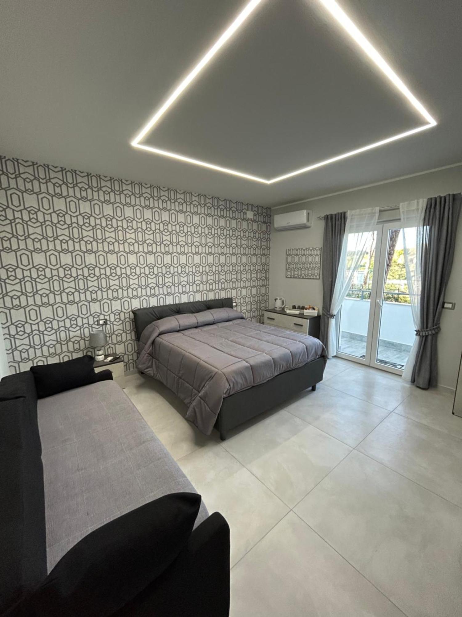 Skycity 2 B&B Napoli Eksteriør bilde