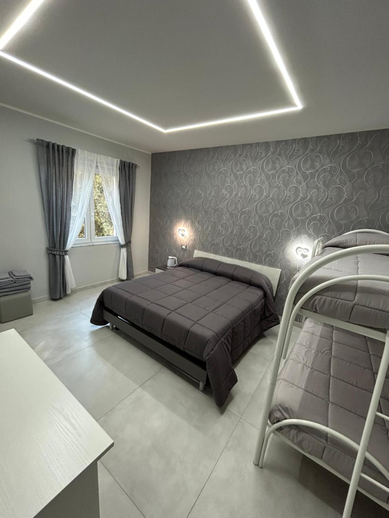 Skycity 2 B&B Napoli Eksteriør bilde