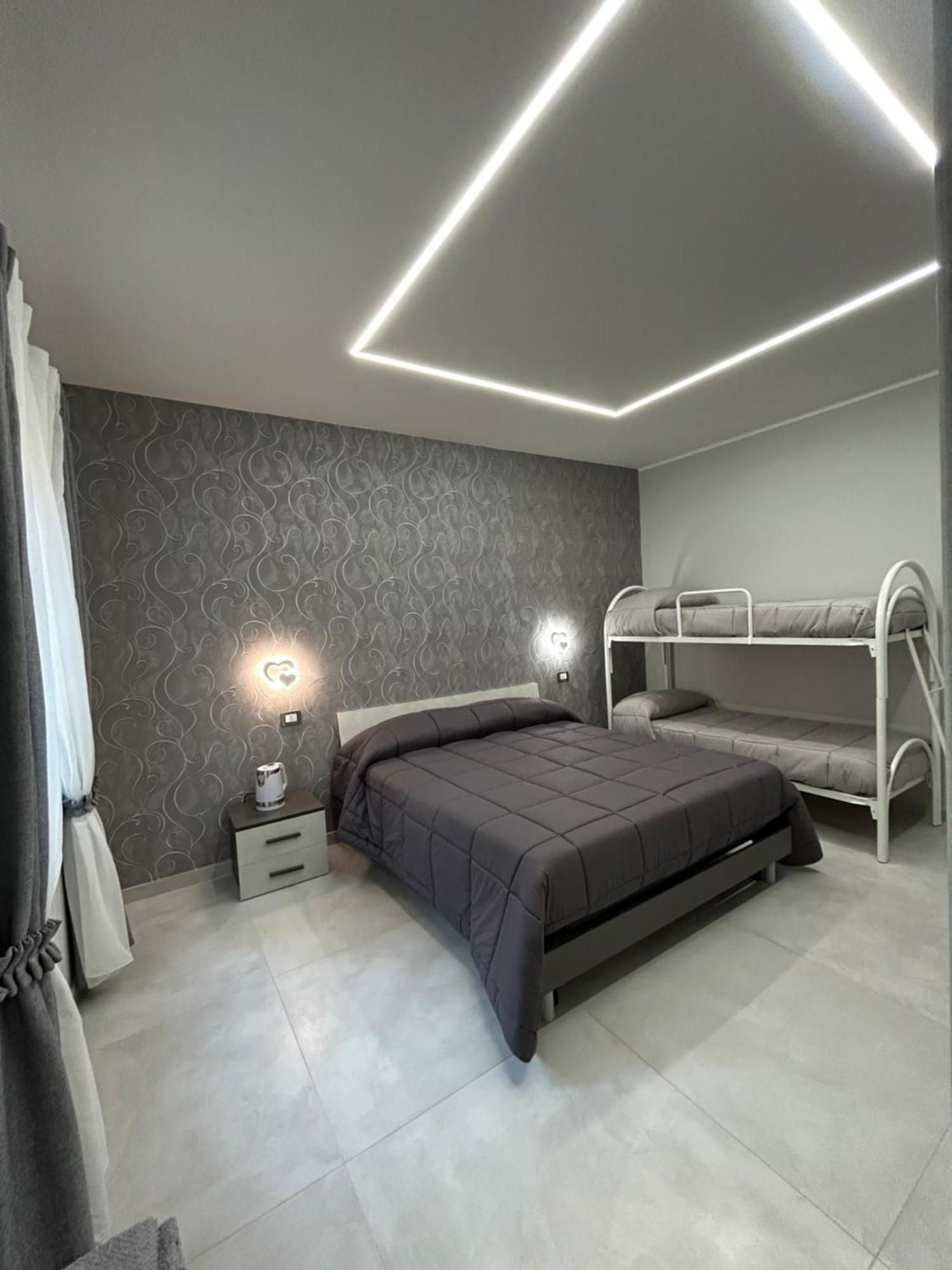 Skycity 2 B&B Napoli Eksteriør bilde
