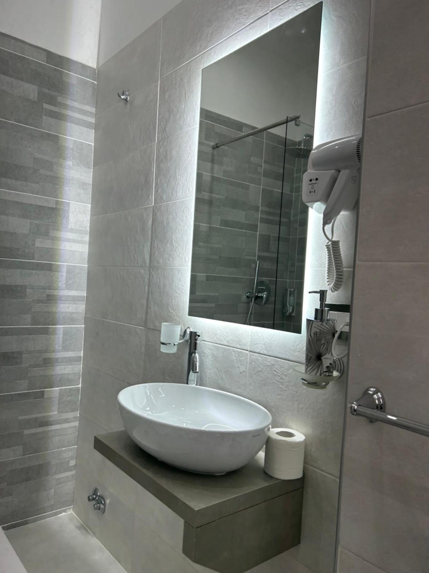 Skycity 2 B&B Napoli Eksteriør bilde